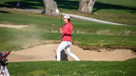 Mitchell Hoey out of the bunker at 2025 SMC Invitational