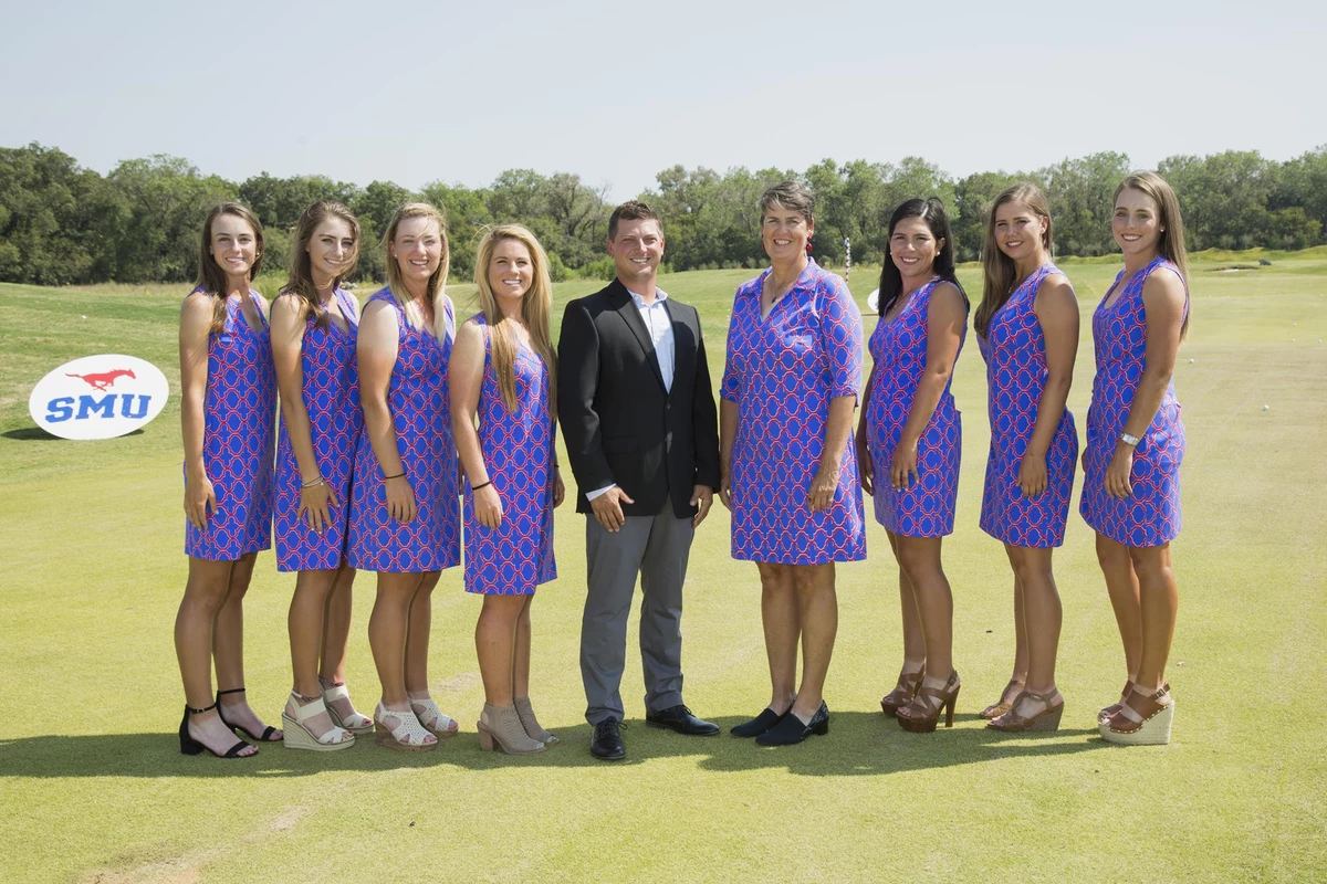 1718WGolfTeam