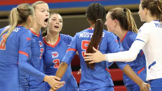 VB Huddle v. DePaul 08262022