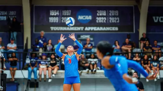 Averi Carlson at SFA 9/18/25