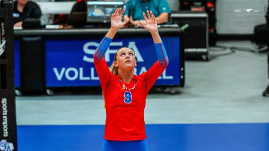Averi Carlson at SFA 9/19/25