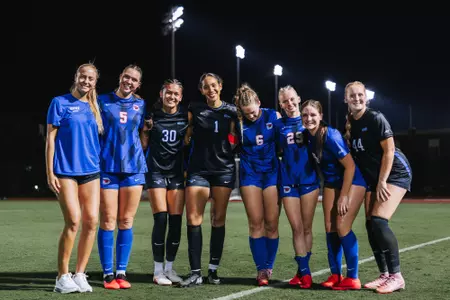 SMU Team photo vs SU