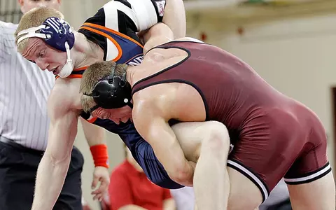 Howe Named Big 12 Wrestler of the Week