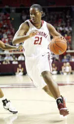 Women's Hoops Sets Scrimmage