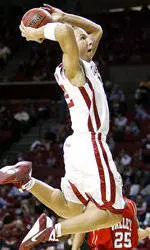 Perfect OU Hosts Maine Wednesday