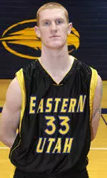 Thompson Signs Letter with Men's Basketball