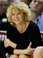 Sooners Edged as Preseason Favorite