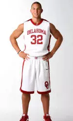 Men's Hoops Reveals New Uniforms