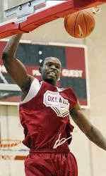Men's Basketball Holds First Workout