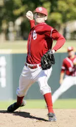 Red Wins 3-0, Ups Series Lead