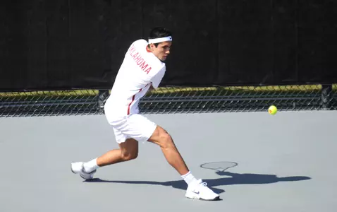 Alvarez Shines at ITA Nationals