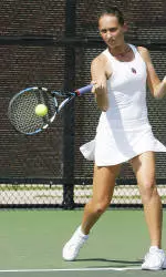 Sooners Finish Day One of Wildcat Invitational