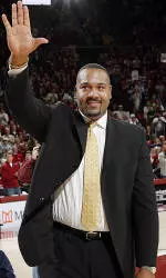 King's No. 33 Jersey Honored by OU