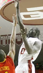 Sooners Go For Sweep of Raiders