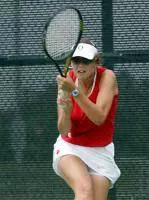 Women's Tennis Loses Close Match to Arkansas, 4-3