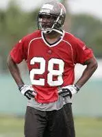 Buccaneers Feature Donte Nicholson