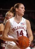 Women's Basketball Rolls to 90-42 Win Over Oral Roberts