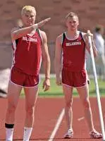 Pole Vaulters Advance to NCAA Finals