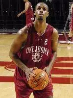 Mens Basketball Holds First Practice of the Year