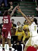 Moore Lifts OU Over Lady Bears, 73-70