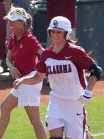 Long's Walk-Off Homer Beats Huskers