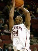 Sooners Blow Out Bears, 91-51