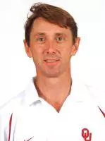 Williams Signs Russell Czeschin