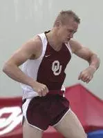 Martin Wins Pole Vault at Arkansas