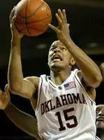 No. 6 Sooners Play at No. 1 UConn Sunday