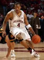 Texas Tries to Dent OU Title Hopes
