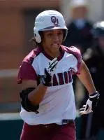 Softball Drops Heartbreaker to Michigan, 1-0
