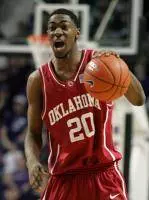 Everett Named Big 12 Rookie of the Week