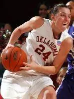 Paris Twins Take Load Off Rush