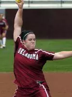 Softball Edges North Texas, 4-1