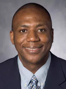 Sam Ojie Joins Volleyball Staff