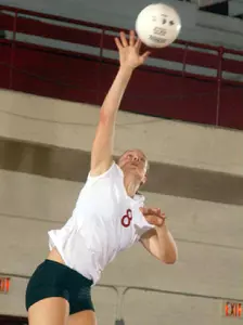 Volleyball Suffers Difficult Defeat To Iowa State