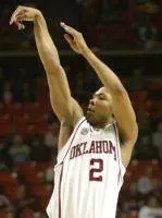 Capel Endorses 3-Point Line Change