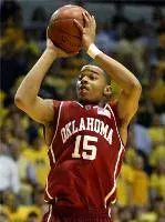 Michigan Ousts Sooners in Ann Arbor, 63-52