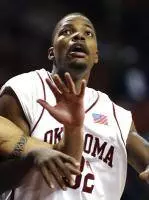 Sooners Take On Gophers Saturday