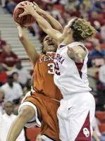 OU Blocks Texas in Quarters, 67-58