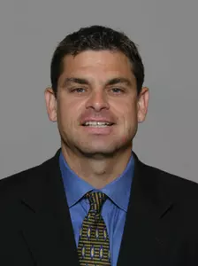 Rothoff Named Regional Assistant Coach of the Year