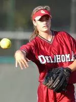 Oklahoma Softball Blanks Ducks, 1-0