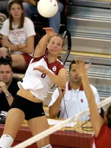 Volleyball Heads to No. 9 Wisconsin