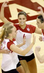 No. 18 Volleyball Heads to Kansas