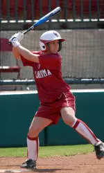 Softball Tops Arkansas, 3-2, in Extras