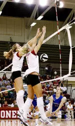 Volleyball Continues Road Trip in Waco