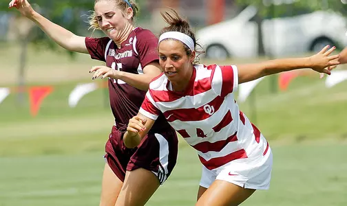 Soccer Drops 1-0 Decision to Texas