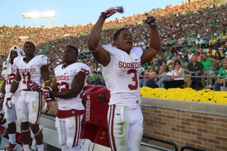 Defense Sparks Sooners to 35-21 Win at ND