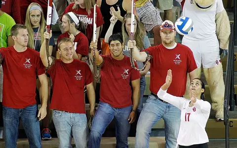 Sooner Volleyball Heads West