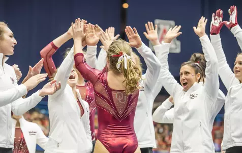 Sooners Rise Past Arizona in Road Win